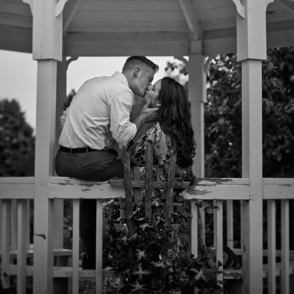 Meet your Posher, Austin - Picture 2 of 6